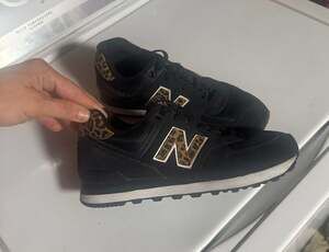 New Balance 574 Black Leopard Print Women's Sneakers Size 8